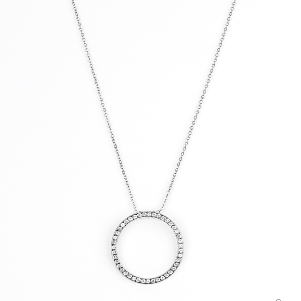 4 for $16 Paparazzi silver necklace